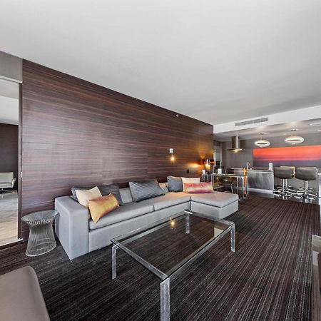 Huge Modern Luxury 17 Floor Panoramic Corner Suite With Open Balcony لاس فيغاس المظهر الخارجي الصورة