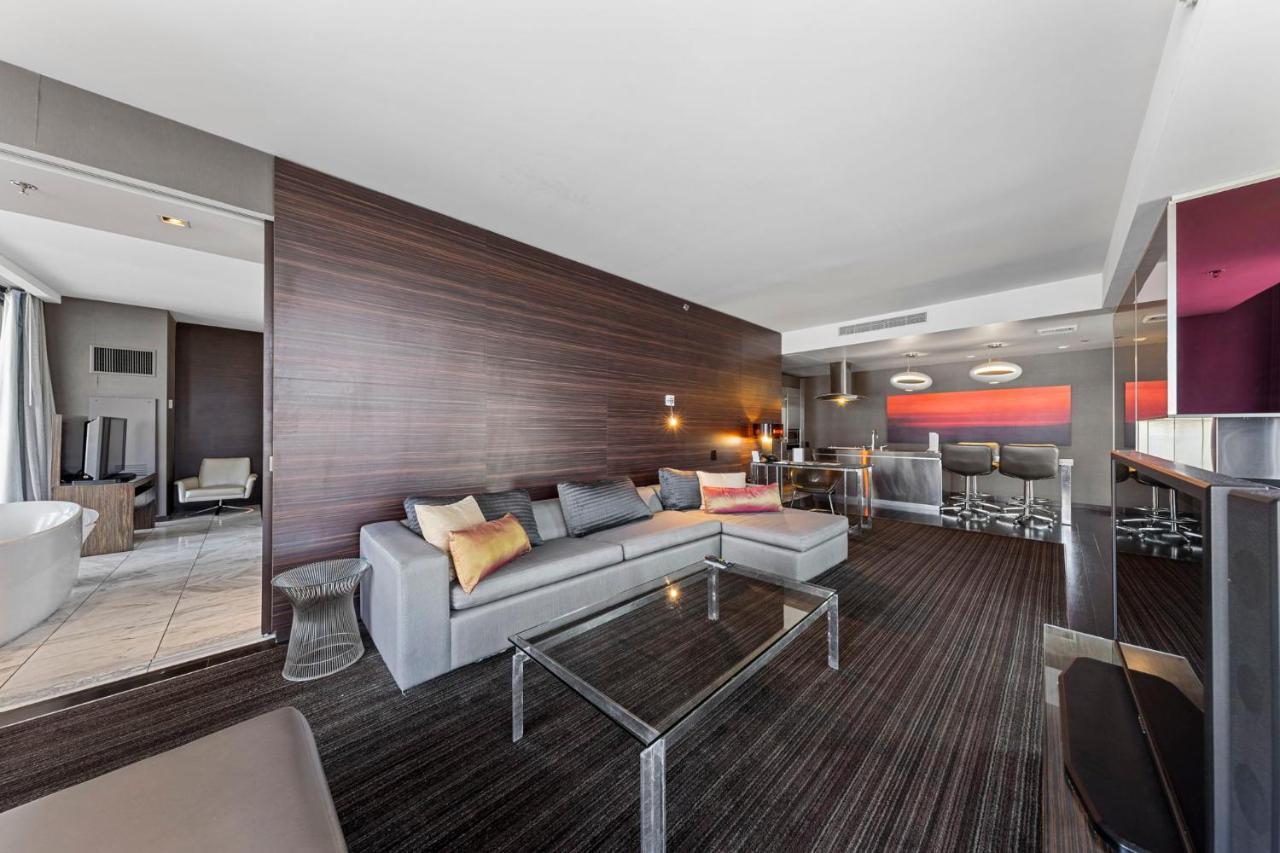 Huge Modern Luxury 17 Floor Panoramic Corner Suite With Open Balcony لاس فيغاس المظهر الخارجي الصورة