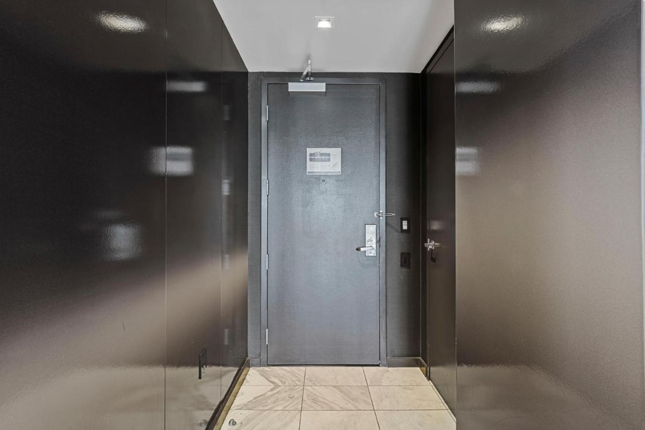 Huge Modern Luxury 17 Floor Panoramic Corner Suite With Open Balcony لاس فيغاس المظهر الخارجي الصورة