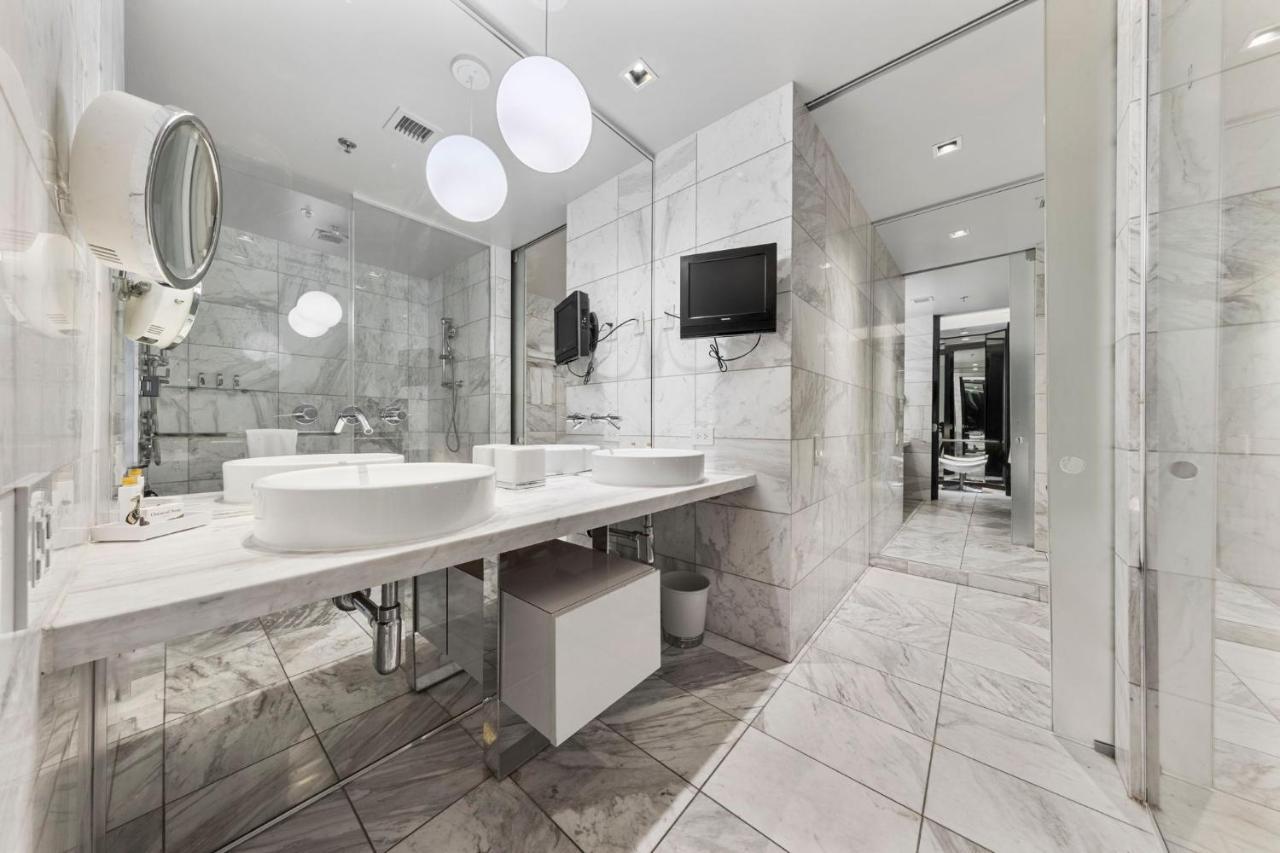 Huge Modern Luxury 17 Floor Panoramic Corner Suite With Open Balcony لاس فيغاس المظهر الخارجي الصورة
